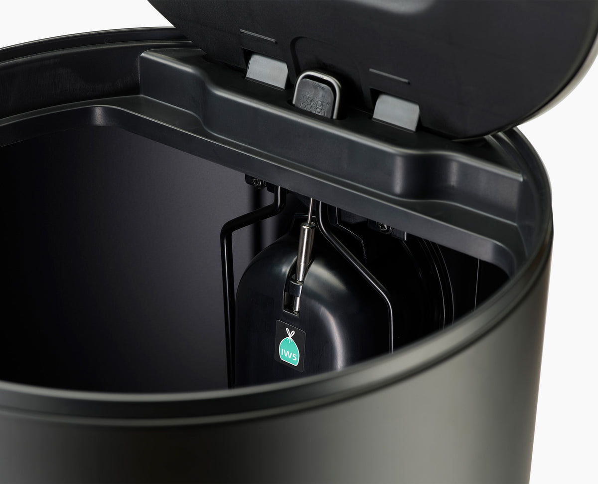 Arc™ 30L Easy-push Matt Black Pedal Bin Starter Set
