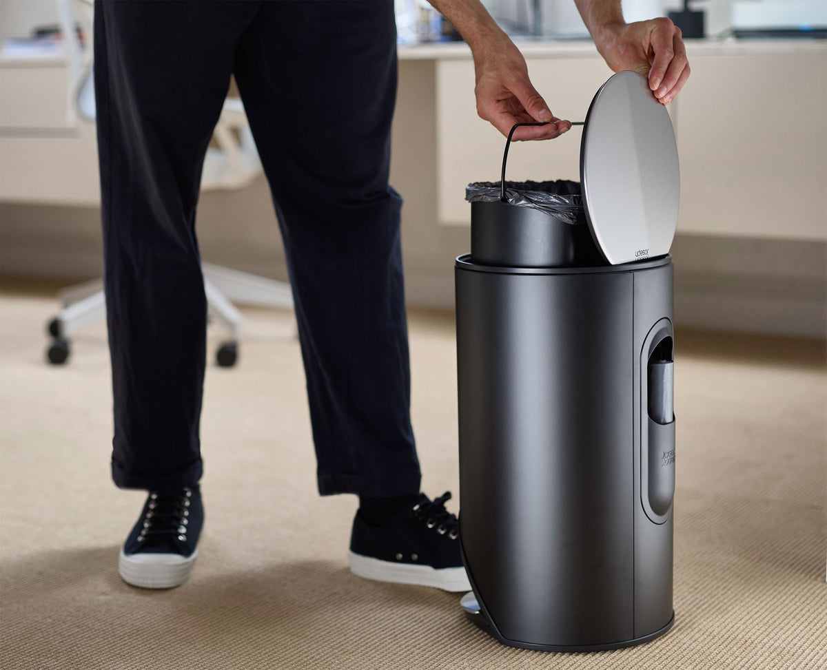 Arc™ 10L Easy-push Matt Black Pedal Bin Starter Set